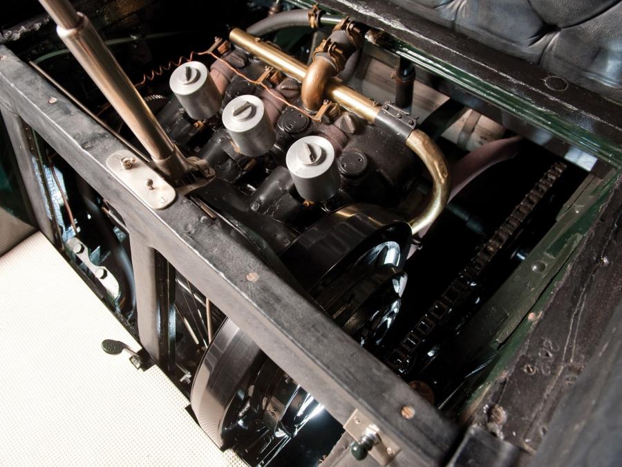  Duryea Phaeton 1903 года  (фото 3 из 4)
